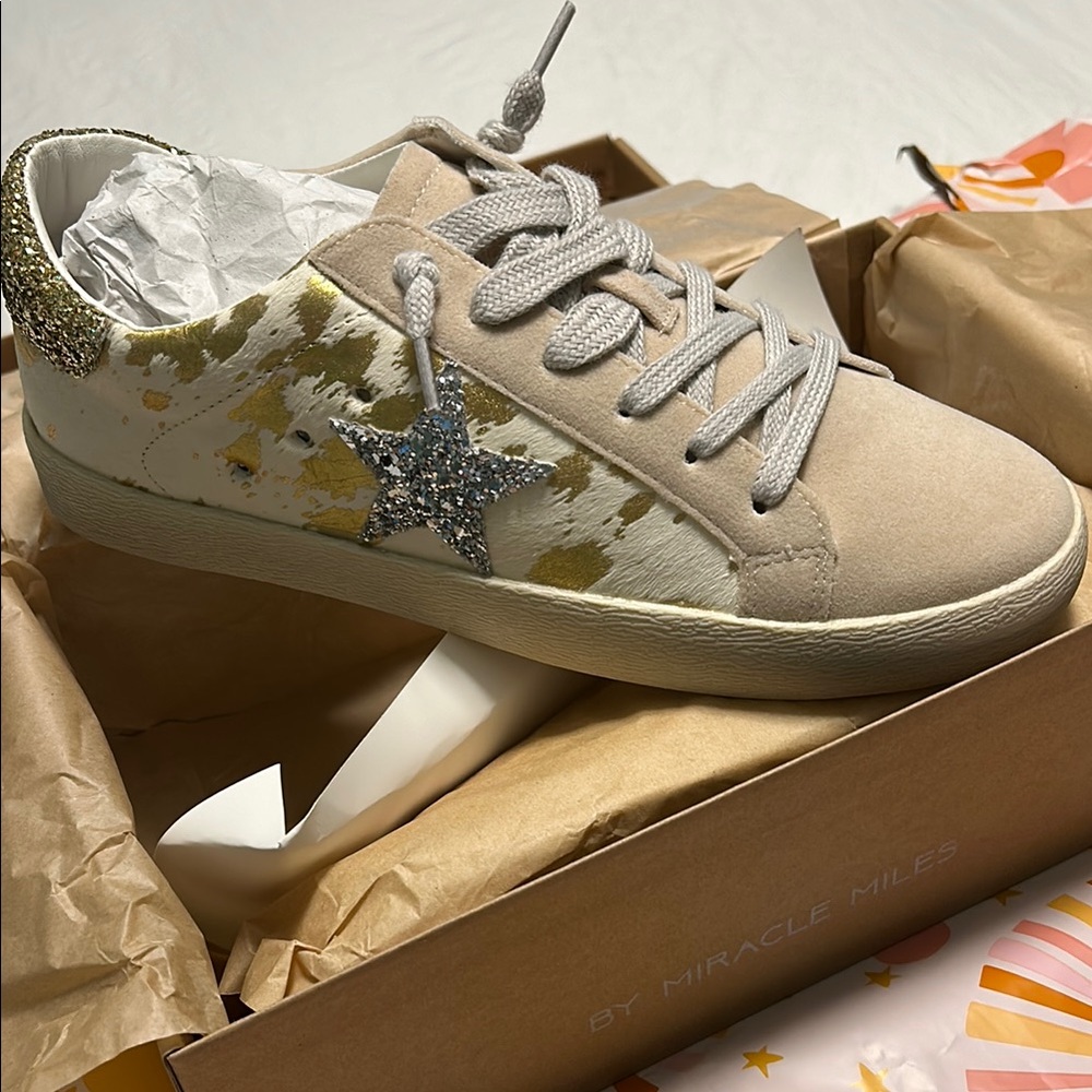 Mi.iM Gold and Cream Sneakers with Glitter Star brand new!